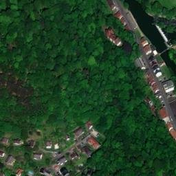 Satellite imagery of Weinberg, DE