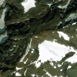 Satellite imagery of Cuestaform Peak, CA