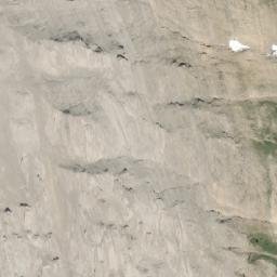Satellite imagery of Mount Smuts, CA