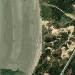 Satellite imagery of Pointe aux Oies, FR