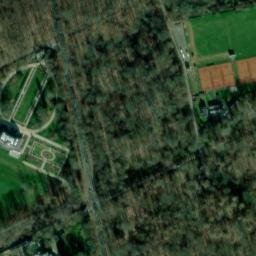 Satellite imagery of Borne de Charles Quint, FR
