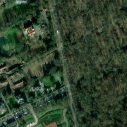 Satellite imagery of Borne de Charles Quint, FR