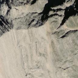 Satellite imagery of Mount Warre, CA