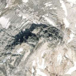 Satellite imagery of Wallace Peak, CA