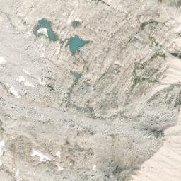 Satellite imagery of Wallace Peak, CA