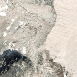 Satellite imagery of Wallace Peak, CA