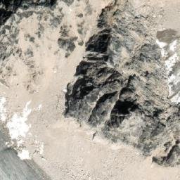 Satellite imagery of Crescent Spire, CA