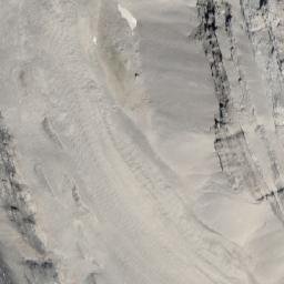 Satellite imagery of Mount Robertson, CA