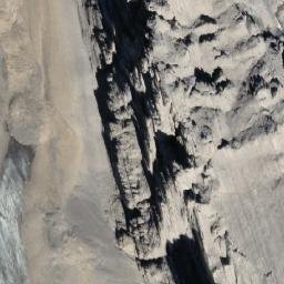 Satellite imagery of Mount Robertson, CA
