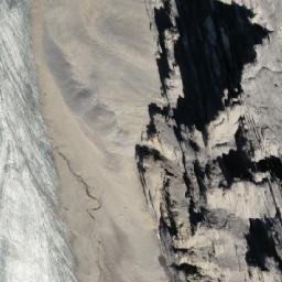 Satellite imagery of Mount Robertson, CA
