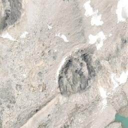 Satellite imagery of Flattop Peak, CA