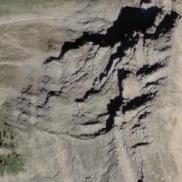 Satellite imagery of Mount King Albert, CA