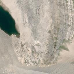 Satellite imagery of Mount Queen Elizabeth, CA