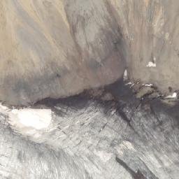 Satellite imagery of Mount Robertson, CA