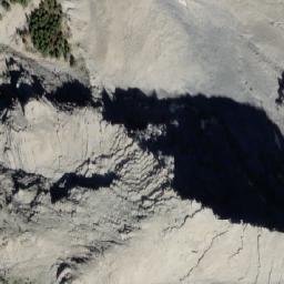 Satellite imagery of Mount King Albert, CA