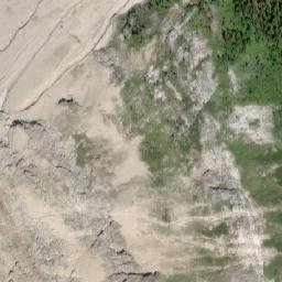 Satellite imagery of Mount Queen Elizabeth, CA