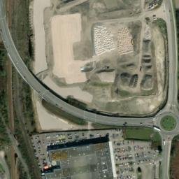 Satellite imagery of Château des Deux-Lions, FR