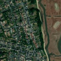 Satellite imagery of cairn, FR