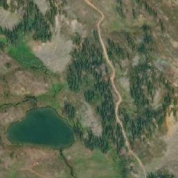 Satellite imagery of Silvercup Ridge, CA