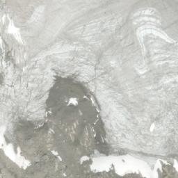 Satellite imagery of Sirenia Mountain, CA