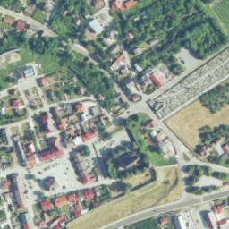 Satellite imagery of Szydłów - Ruiny Zamku XIII w., PL