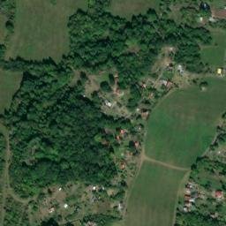 Satellite imagery of [Prackovice nad Labem] church t., CZ