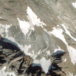 Satellite imagery of Mount Skade, CA
