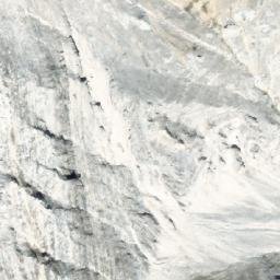 Satellite imagery of Mount Head, CA