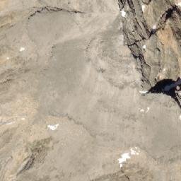 Satellite imagery of Russell Peak, CA