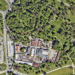 Satellite imagery of Swierklaniec - Zespół pałacowy, PL