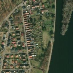 Satellite imagery of [Dolní Beřkovice] former sugar factory chimney, CZ