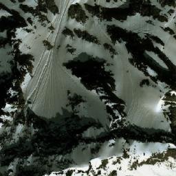 Satellite imagery of Saxifrage Peak, CA