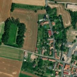 Satellite imagery of [Mělnické Vtelno] church t., CZ
