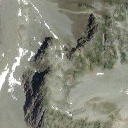 Satellite imagery of Vantage Peak, CA