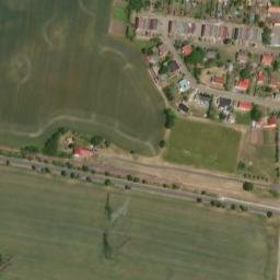 Satellite imagery of [Chbany-Poláky] castle t., CZ