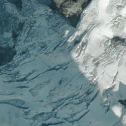 Satellite imagery of Mount Tinniswood, CA