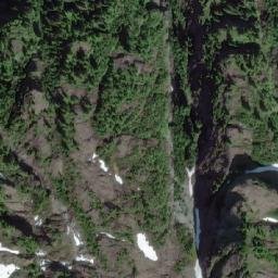 Satellite imagery of Mount Roberts, CA