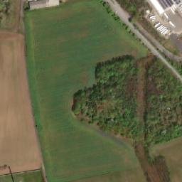 Satellite imagery of Kaučuk [Veltrusy] metal chimney, CZ