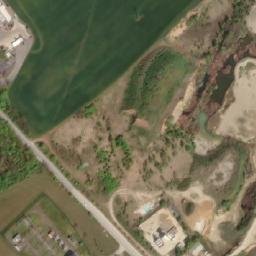 Satellite imagery of Kaučuk [Veltrusy] metal chimney, CZ