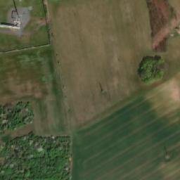 Satellite imagery of Kaučuk [Veltrusy] metal chimney, CZ