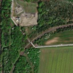 Satellite imagery of Kaučuk [Veltrusy] metal chimney, CZ