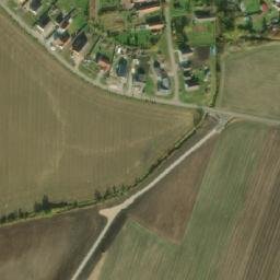 Satellite imagery of [Kněžice u Městce Králové] church t., CZ