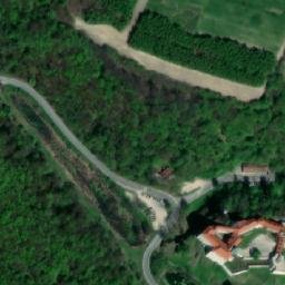 Satellite imagery of Pieskowa Skala - Zamek królewski XIVw., PL