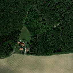 Satellite imagery of (Kanovnický les) [Činěves], CZ