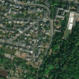 Satellite imagery of Eisenbolz, DE