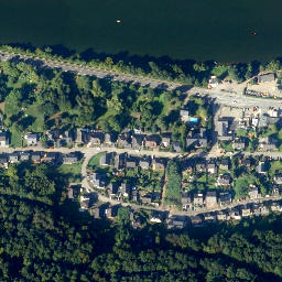 Satellite imagery of Raben-Lay, DE