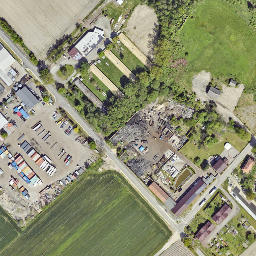 Satellite imagery of Chudow -Zamek z XVI w., PL