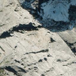 Satellite imagery of Flett Peak, CA