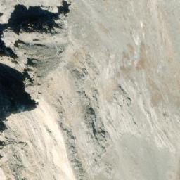 Satellite imagery of Flett Peak, CA