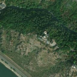Satellite imagery of cairn, FR